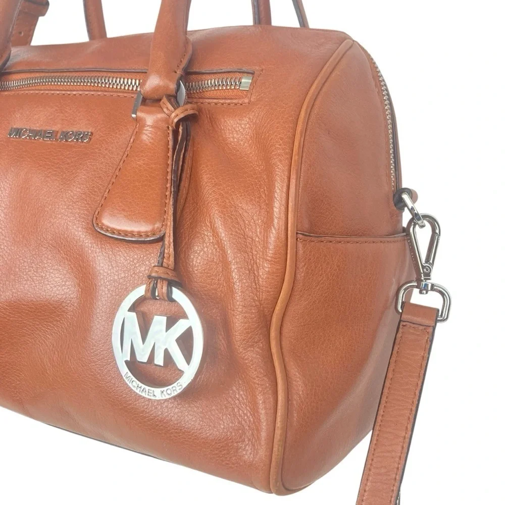 MICHAEL KORS Sophie, large zip top leather satchel in cedar